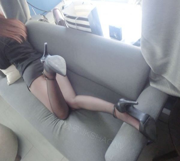 学生面前的女教师